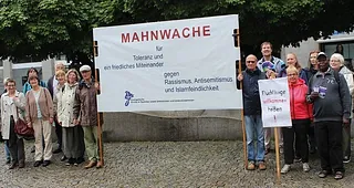 Mahnwache auf dem Spandauer Marktplatz